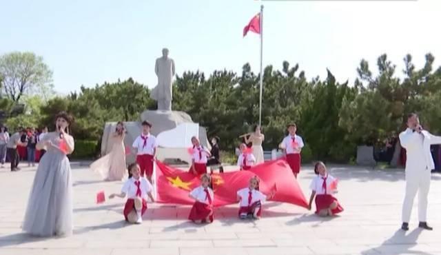 广州知识城：十台制冷主机设备吊装及就位